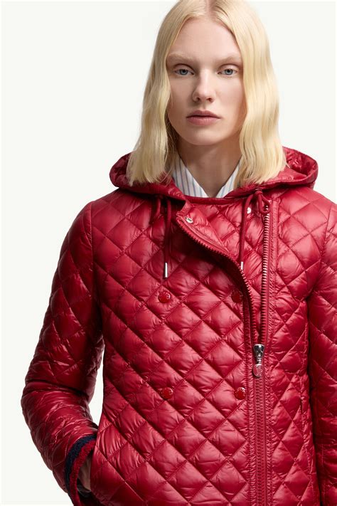 Red Corbelin Diamond-Quilted Hooded Short Down Jacket - Short Down ...