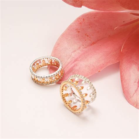 Crown Ring – Meraha