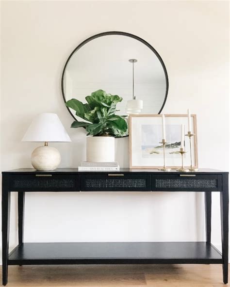 Black entry table – Artofit