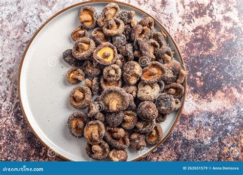 Shiitake Mushroom Crisps stock image. Image of eating - 262651579