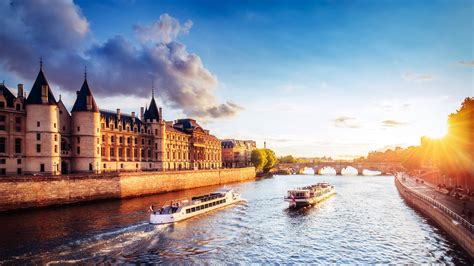 Bing Wallpaper Paris 的图像结果