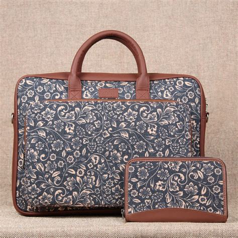 FloMotif Combo - Laptop Bag & Chain Wallet