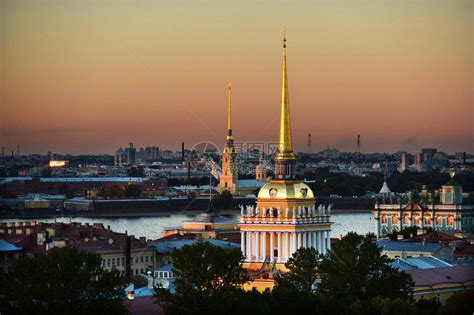 俄罗斯圣披得堡夜景图片-救世主教堂在俄罗斯圣彼得堡夜景素材-高清图片-摄影照片-寻图免费打包下载