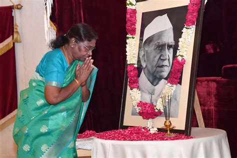 Press Release: Press Information Bureau