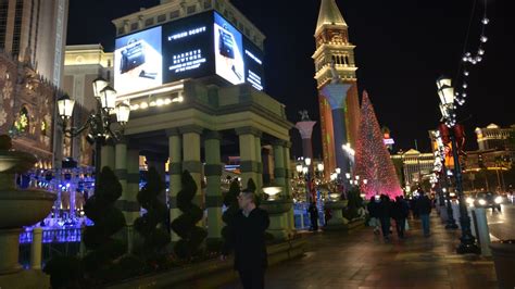 13 Things to Do in Las Vegas at Christmas - Hellotickets