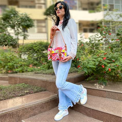 Palpable Multi-colored Baguette Hand Bag – Palpable_India