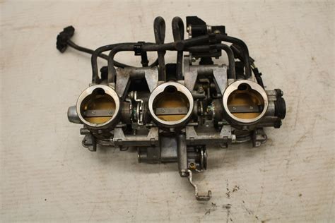 07-16 TRIUMPH STREET TRIPLE MAIN FUEL INJECTORS / THROTTLE BODIES BB35 – Bike Breakers Canada