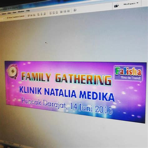 Gathering Family Artinya - labios tatuados letra