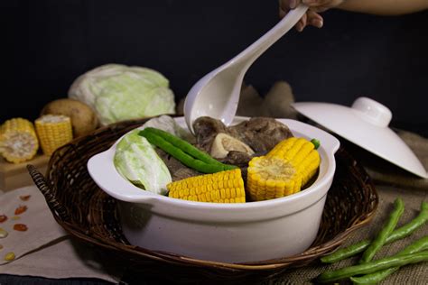 Rainy Day Comfort Food | Cozy Meals to Warm Your Day - N Hotel