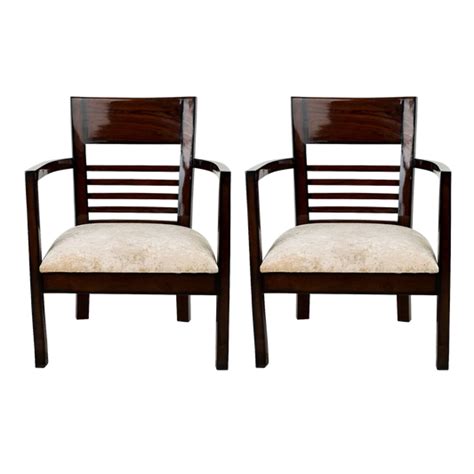 Buy Bedroom Chairs Online at Upto 60%off