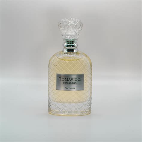 Demigod XXI Tomavicci perfume - a novo fragrância Compartilhável 2022