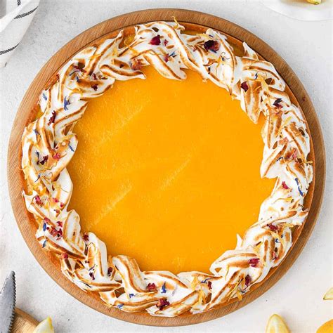 Lemon Curd Tart with Meringue | Recipe Cart | Recipe Cart