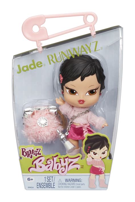 Amazon.com: Bratz Babyz Runwayz Jade - Muñeca coleccionable de moda con moda real : Juguetes y ...