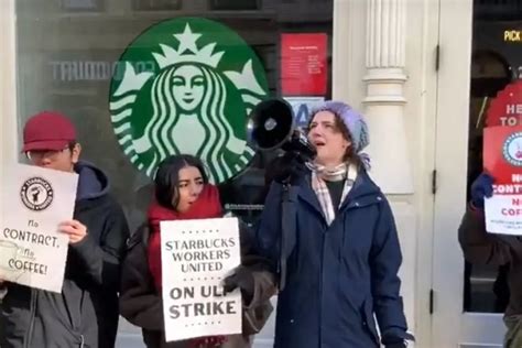Starbucks Workers Expand Strike to More US Cities Amid Labor Disputes ...