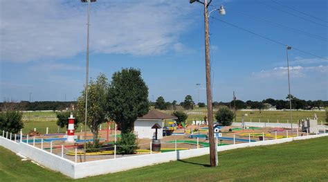 Find Hilltop Lakes Country Club's Amenities