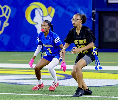 Girls Flag Football – Athletics – King/Drew Magnet High School of ...