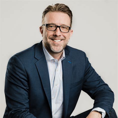 Business Man Headshot 的图像结果