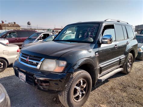 2001 Mitsubishi Montero