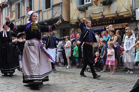 Some Of The Traditional Dresses Of France | So Sew Easy