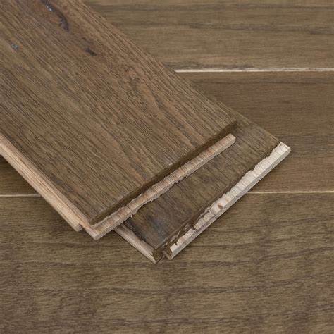 Wood Floors Plus > Solid Hardwood > Clearance Solid Hardwood Summit Oak ...