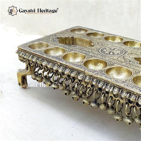 Brass Pallanguzhi – South Indian Game with Wheel Base | Gayatri Herita ...
