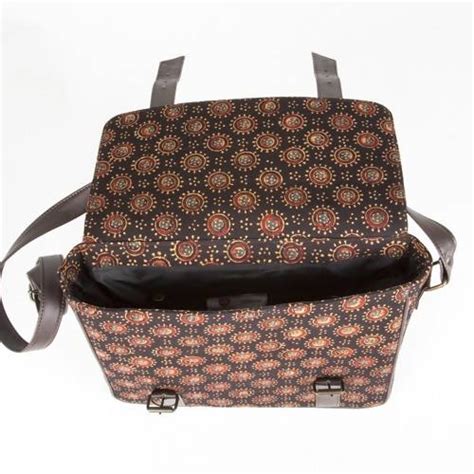 Hand Bags – India1001.com