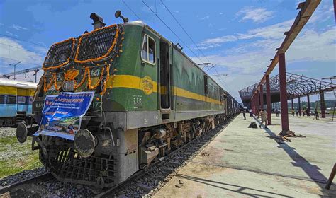 First freight train arrives in Valley, connects Kashmir to national ...