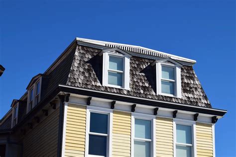 Everything You Need To Know About Mansard Roofs - Heaven Gables