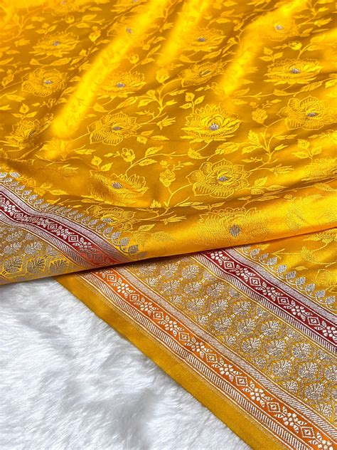 Zaira HMR | Sarees That Feel Like Home – ZAIRA