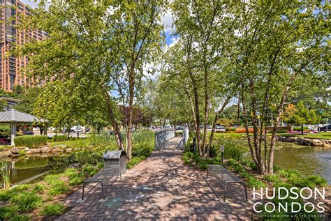 One Hudson Park Condos for Sale and Rent in Edgewater, NJ