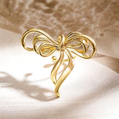 Rubans Voguish 18K Gold-Plated Abstract Bow Design Statement Ear Cuff