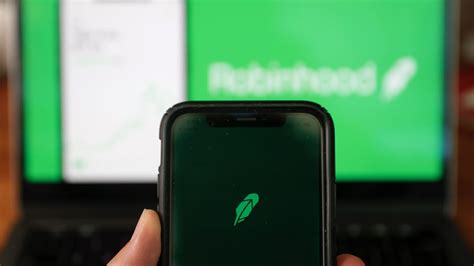 Robinhood's Very Bad Super Bowl Ad Made Some People Real Mad!