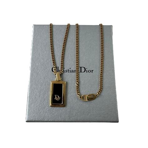 ♾Christian Dior♾ logo design plate necklace | ELCASION/ELCA