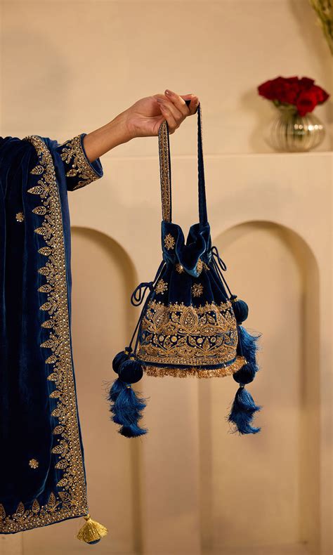 Collections – Ridhiiee Suuri