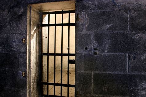 Bruitage Porte De Prison