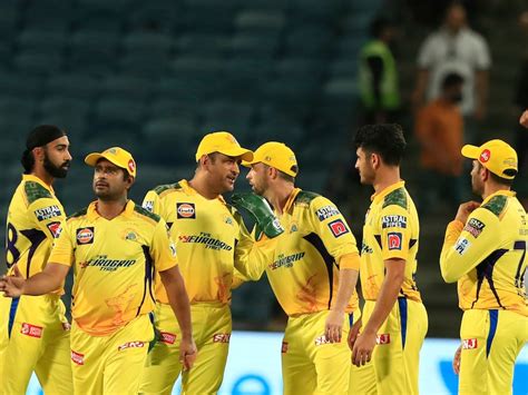 SRH vs CSK: कप्तानी में धोनी के लौटते ही बदली चेन्नई की किस्मत ...