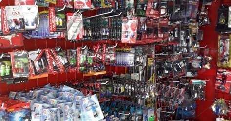 Aksesoris Motor Terdekat: Temukan Perlengkapan Berkualitas di Sekitarmu!