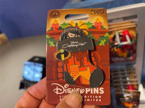 New Disney Holiday Pins Debut At The Walt Disney World Resorts! | Chip ...