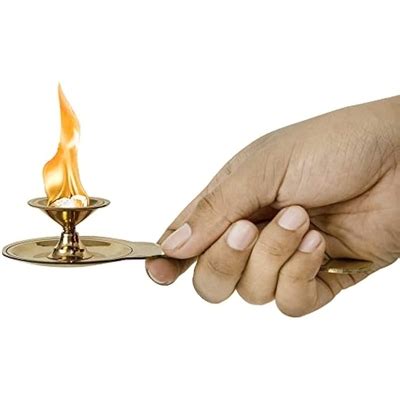 Spillbox Kapoor | Karpoor Diya Deepam Brass Karpuram Arati| India | Ubuy