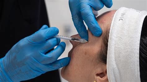 Best Treatment for Dark Circles Under Eyes | Lucia Clinic Dubai