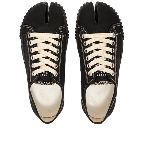Maison Margiela Low Top Tabi Sneakers Black | END. (NZ)
