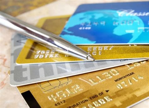 各个银行信用卡消费贷在征信上是如何体现记录的，看这篇！_信用卡_什么值得买
