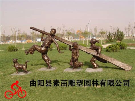 校园雕塑踢毽子童趣人物雕塑小孩公园雕塑广场铸铜树脂玻璃钢雕塑_虎窝淘