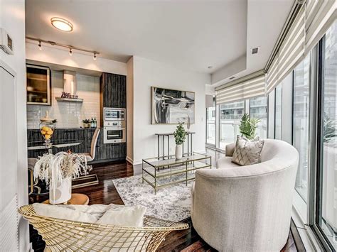 Ice Condos I – 12 York St | Toronto Downtown Condos