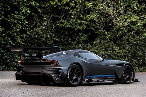 ASTON MARTIN Vulcan Specs, Performance & Photos - 2015, 2016 - autoevolution