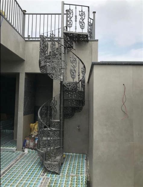 Rida Krafts - Cast Iron Garden Gazebo with Mangalore Tails Manufacturer ...