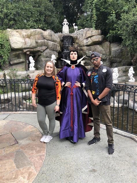 Evil Queen Disneyland 2022