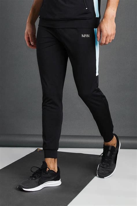 MAN Active Poly Skinny Jogger With Panel