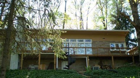 Killer Jeffrey Dahmer's House On Market | World News | Sky News