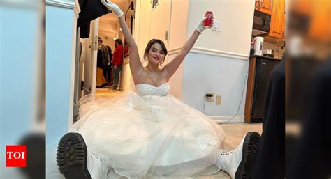 Time when Selena Gomez spoke about her weight gain and made us aware of ...